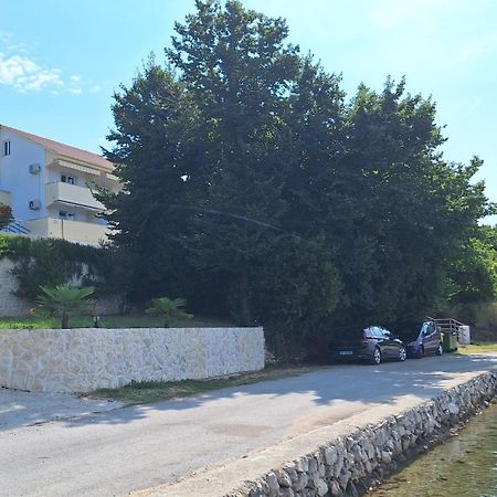 Apartments Nikola Caska Novalja Luaran gambar